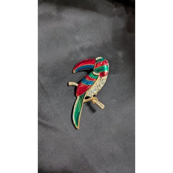 Vintage Gold-Tone Parrot Brooch With Rhinestones & Enamel In Red Green Blue 3" - Picture 7 of 7
